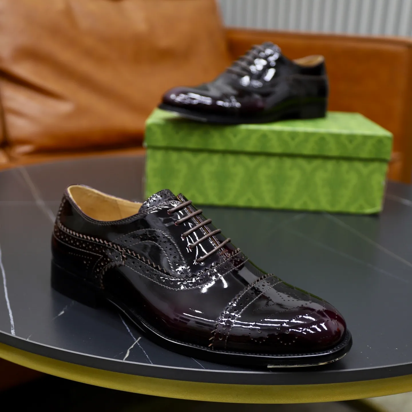Men's shoes 💰660💰🙅‍♂️🙅‍♂️🙅‍♂️Niuli Brand: Gucci GuCCI Standard code: Men's code 39-44 (45 can be customized) Grade: Same style as the official website Original quality Material: Original cowhide surface Comfortable cowhide lining Original outsole Style category: Men's fashionable casual leather shoes Distinguished big-name luxury elements, top luxury Color: actual picture color
